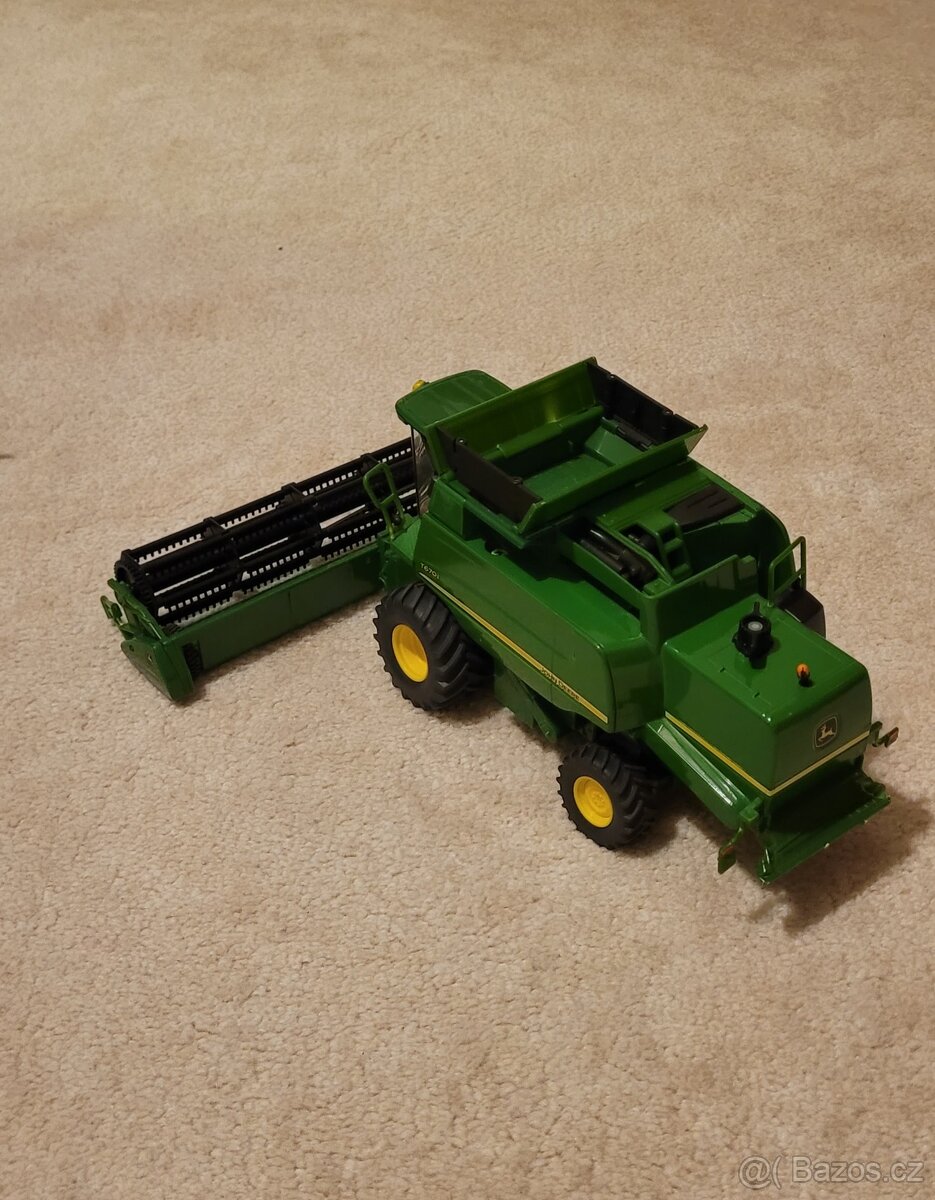 Siku kombajn John Deere 1:32 - 10