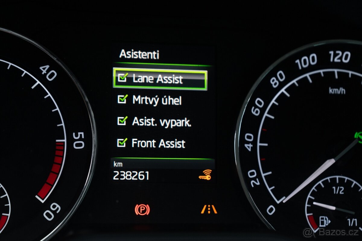 Škoda Superb Combi STYLE - 140kW TDI - 10