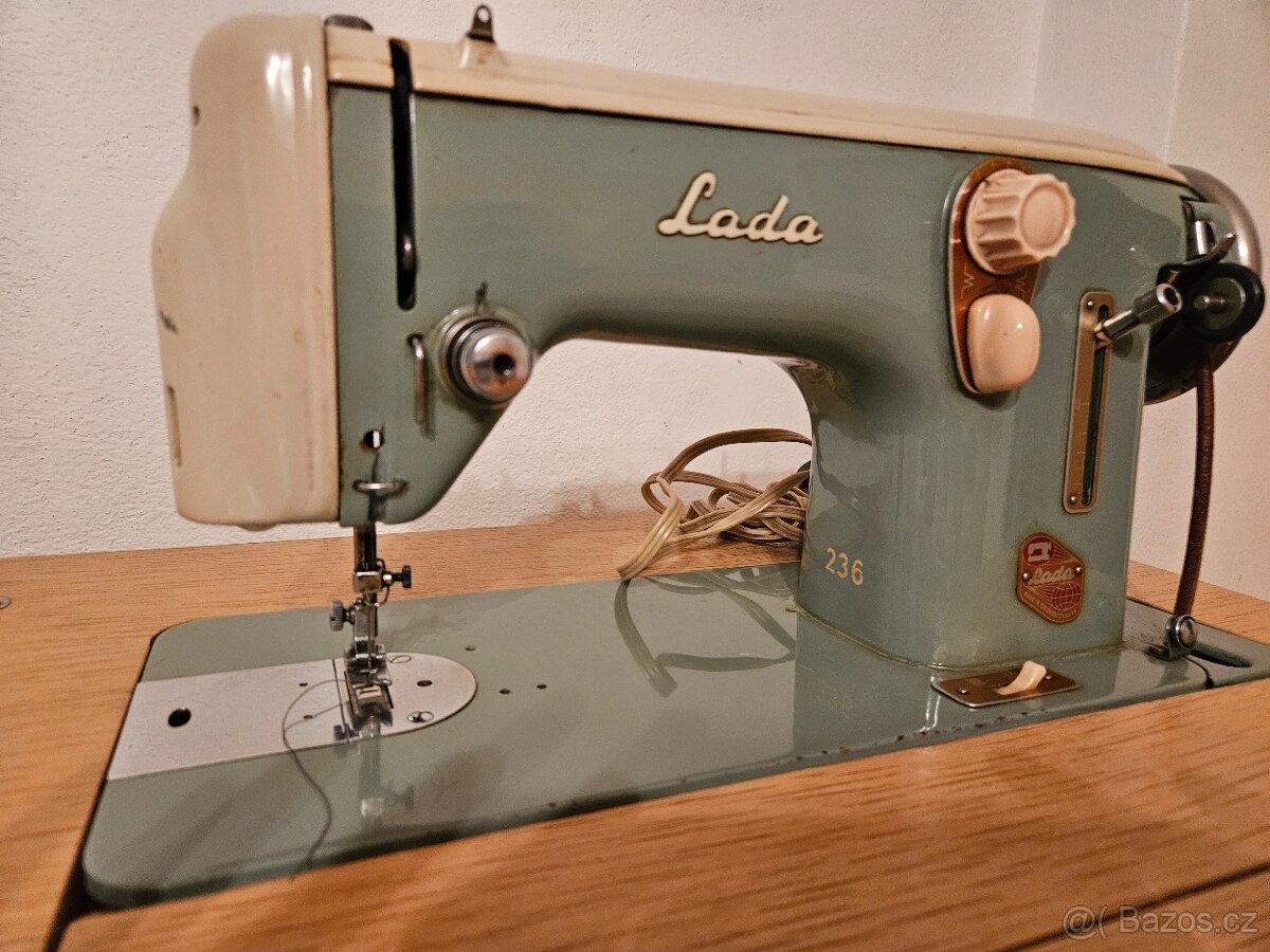 Šicí stroje Lada 236 - 10