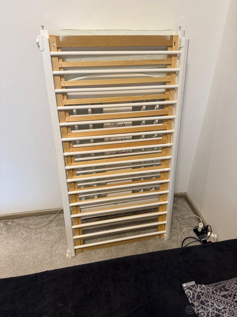 Dětská postýlka se stahovací bočnicí - 10