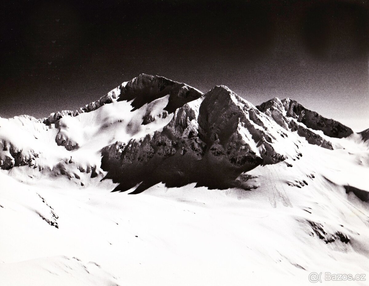 DEKORACE DO BYTU a KANCELÁŘE - 10