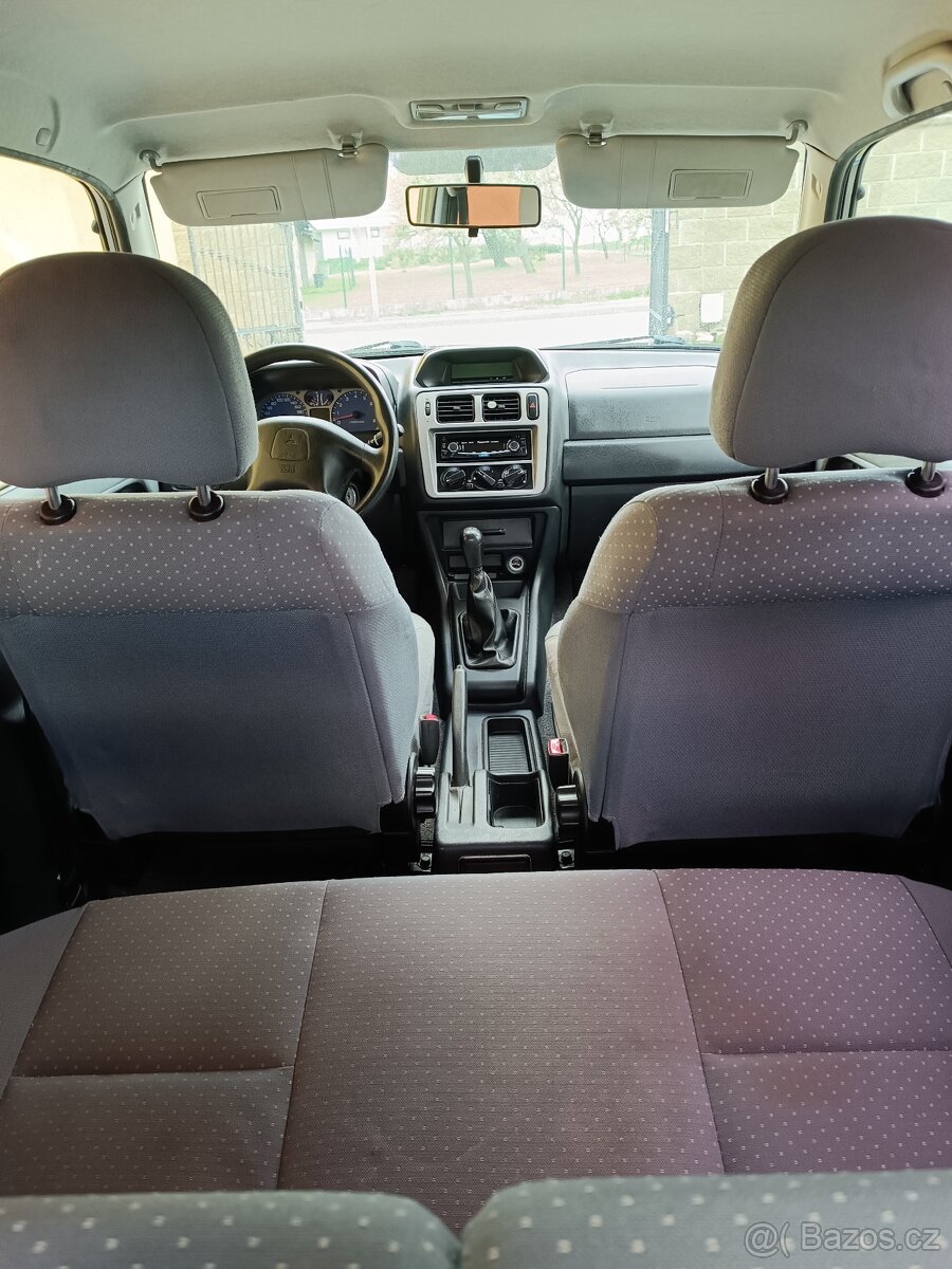Mitsubishi Pajero Pinin - 10