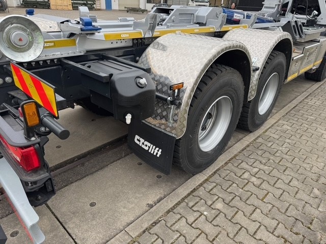 TATRA PHOENIX 6x6 - Hákový nakladač CTS - 10