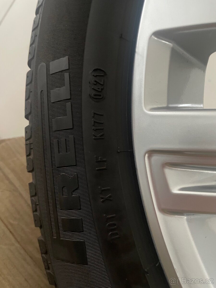 Original zimní alu vw Tiguan r19 Auckland + 235/50/19 95% - 10