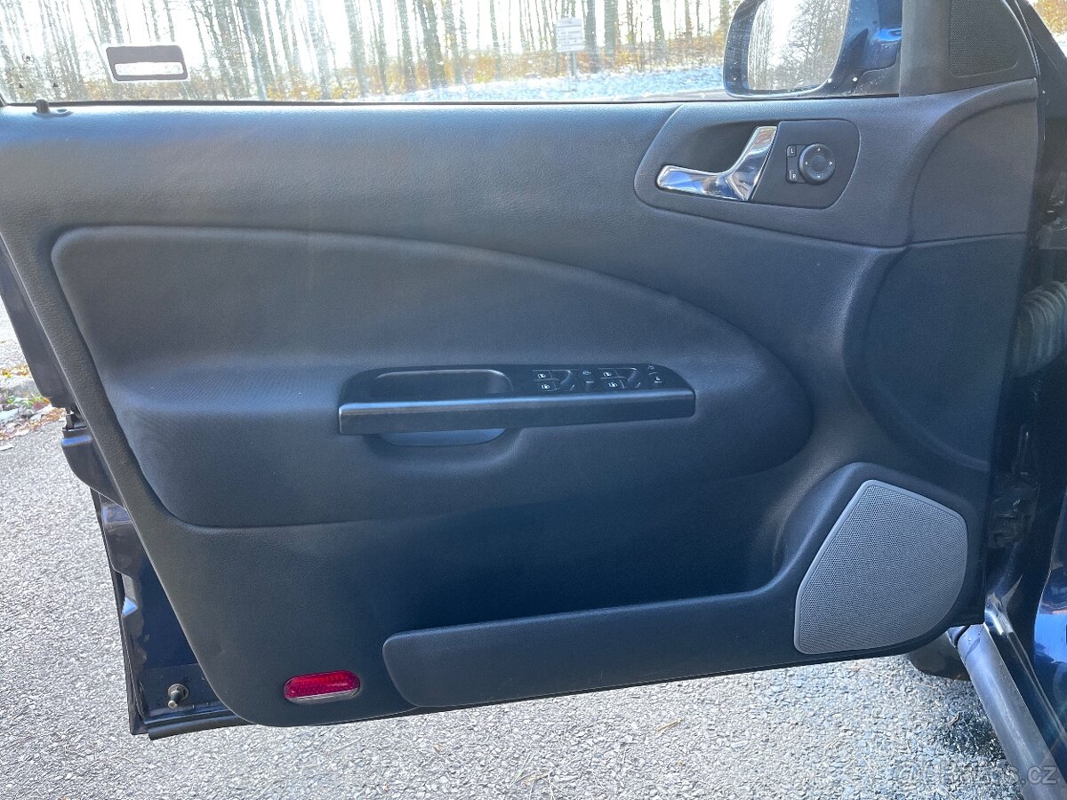 Octavia 1, modrá metalíza,1.6 55kw, 159 000km - 10