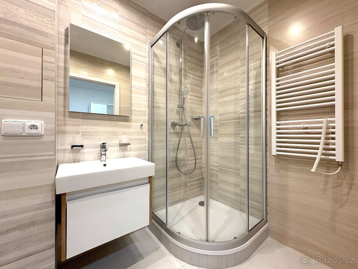 Pronájem bytu 3+1 70 m², Náchod - 10