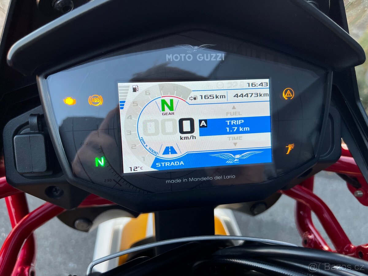 2019 Moto Guzzi V 85 TT - 10
