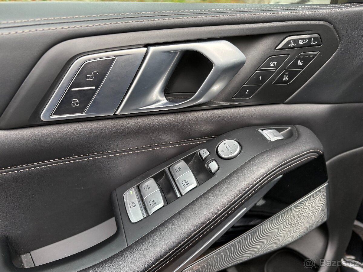 BMW X7 3.0 M50d DPH, 7MÍST, MAX VÝBAVA - 10