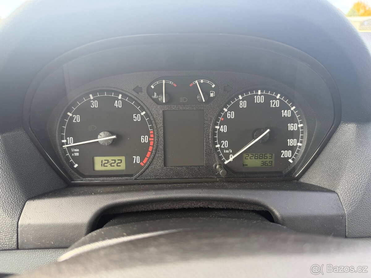 Škoda Fabia Combi 1.4 MPI - 10