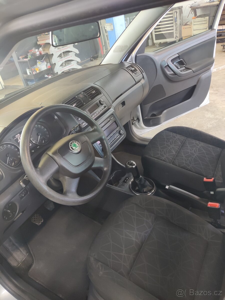Škoda Fabia - 10