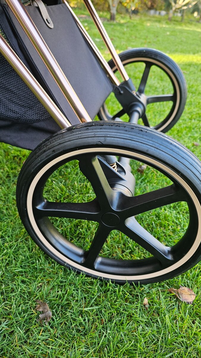 Prodám kočárek Cybex priam 2V1 rosegold + černé doplňky. - 10