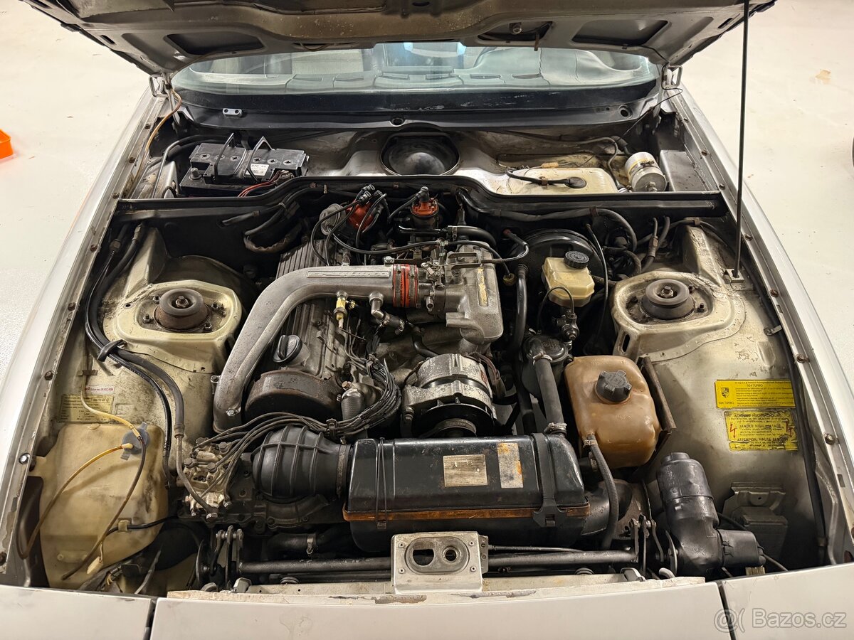 Porsche 924 turbo - 10