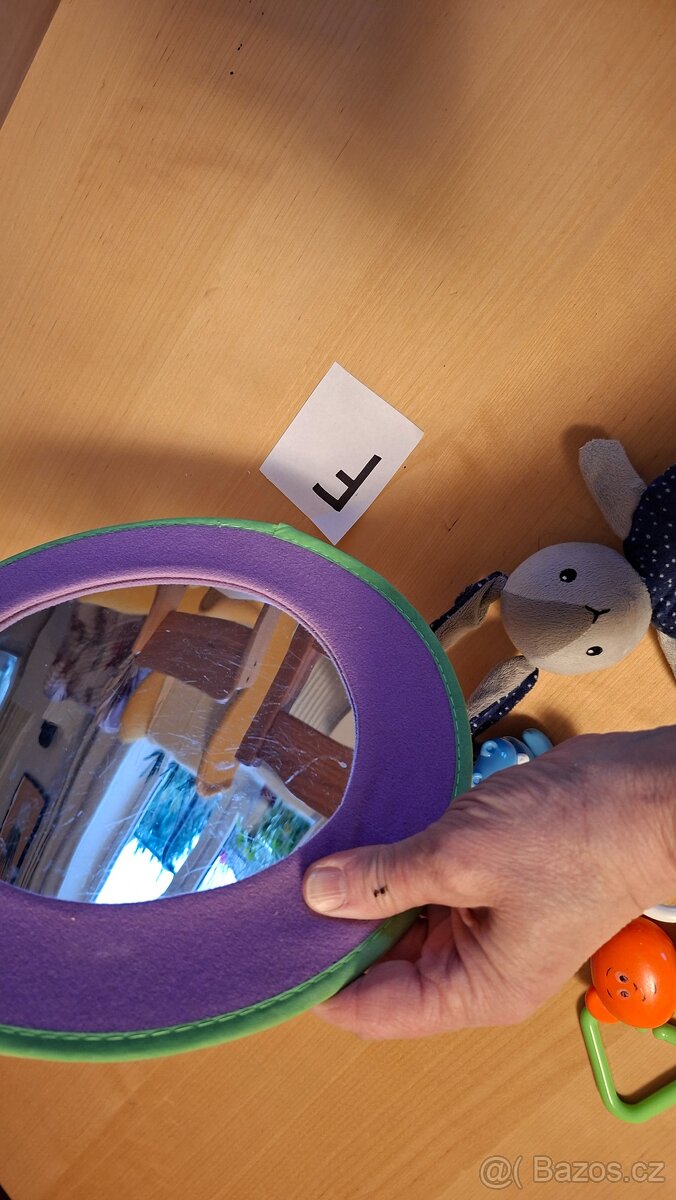 Lucka F - sada zrcátko, štěrchátka - 10