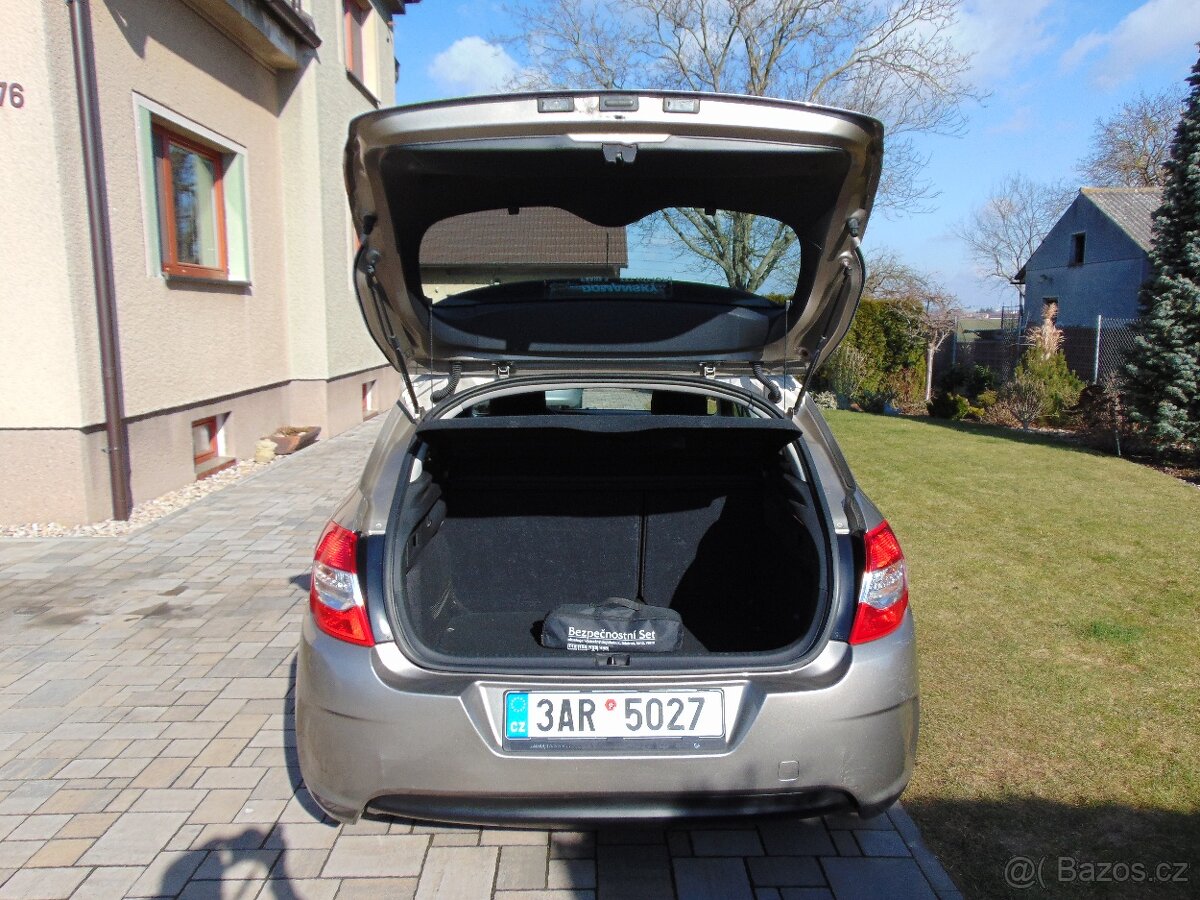 CITROEN C4 1.4 VTi 70KW,PŮVOD ČR,1.MAJ.,SERVISKA - 10