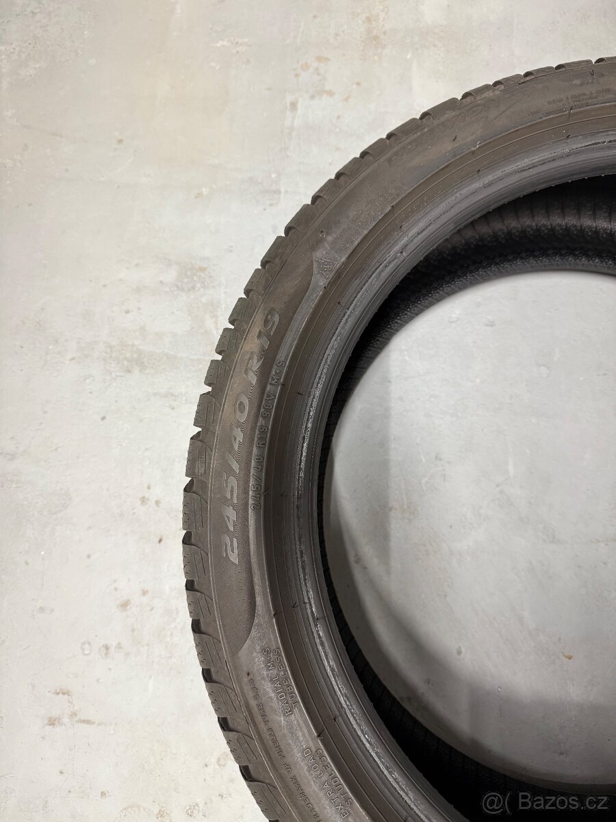 245/40 275/35 R19 PIRELLI Sottozero 3 Run Flat zimní - 10