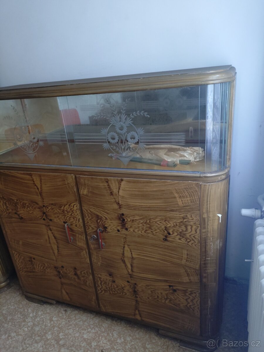 Starý nábytek - 10