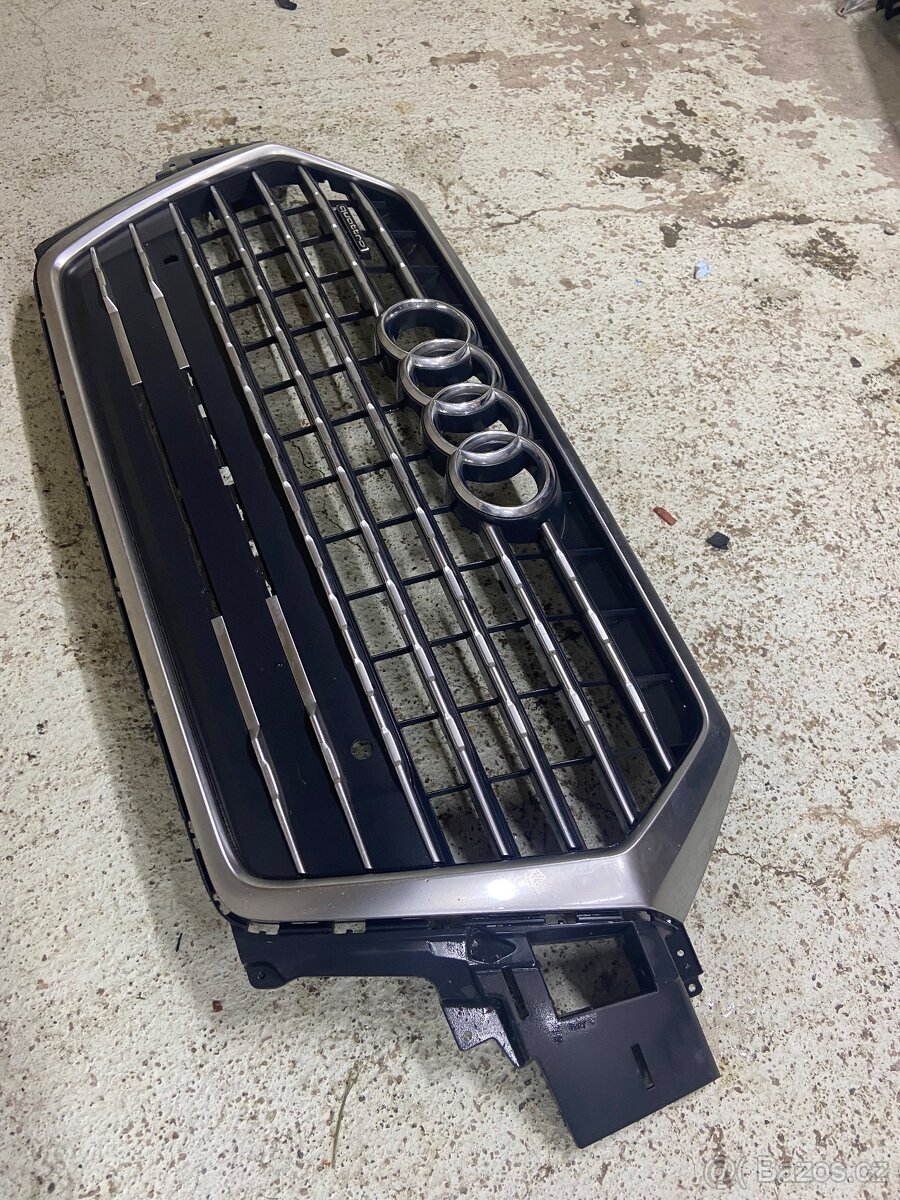 Audi Q7 4M - 10