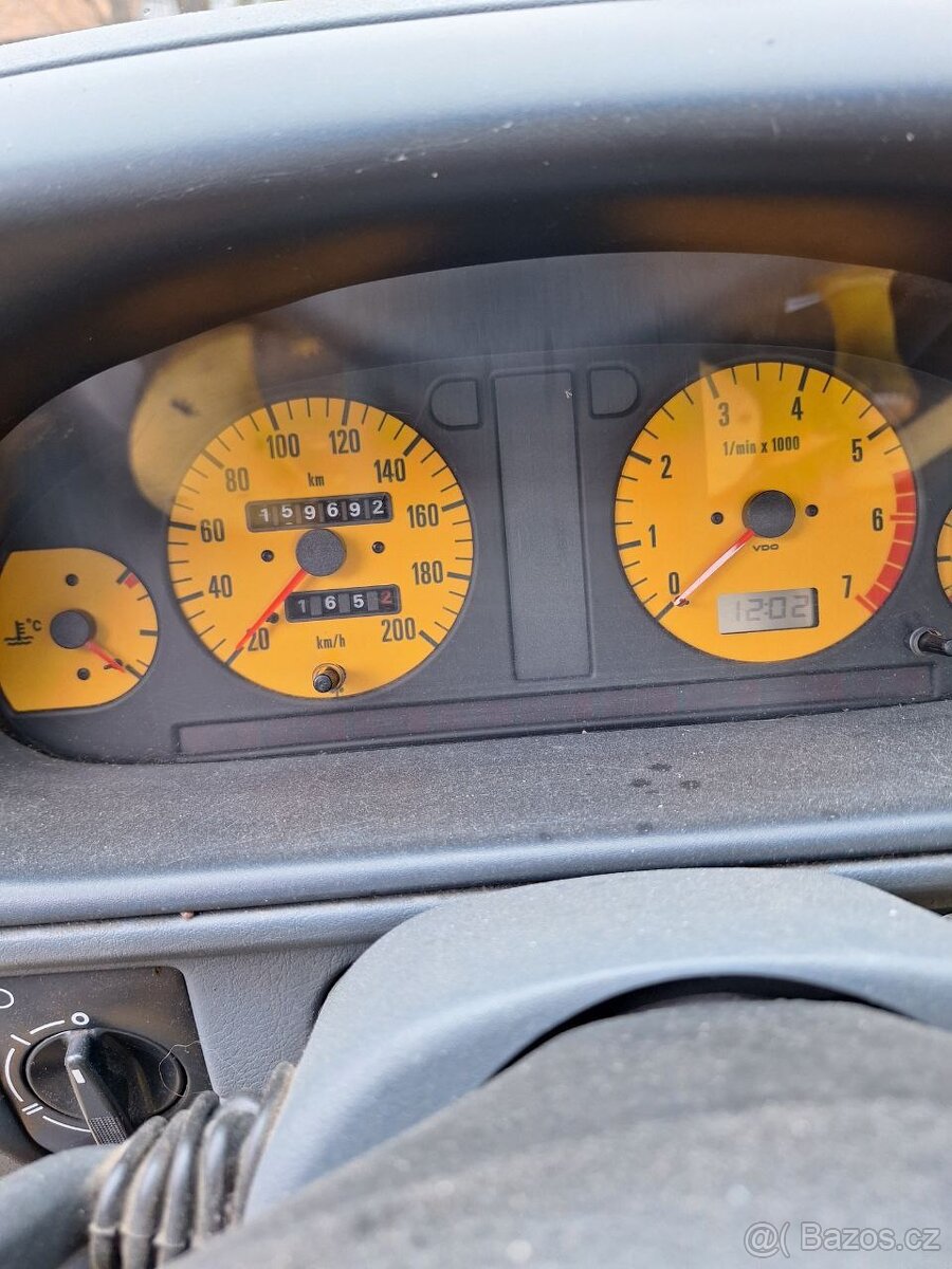 Felicia FUN 1,6MPI 55kW SERVISKA 1MAJITEL - 10