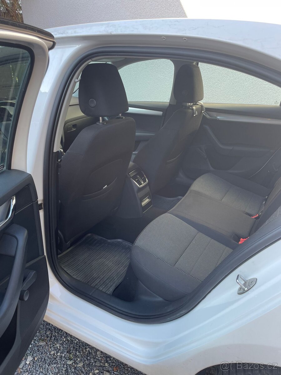 Škoda Octavia 1,2 77kW, automat - 10