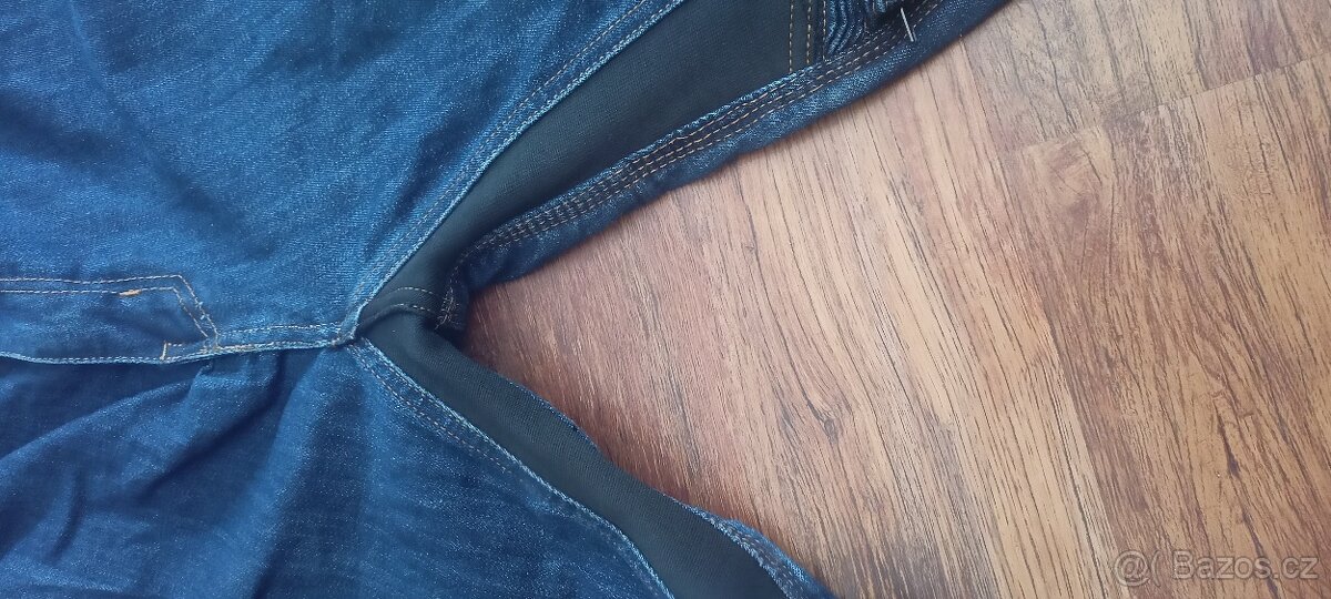 Výbava na moto - helma, rukavice, džíny, boty - 10