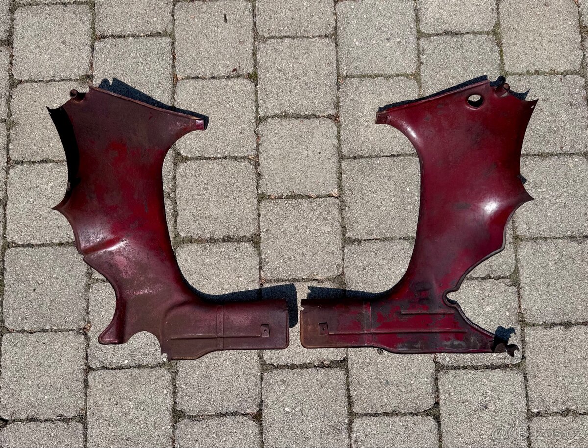 Jawa CZ 125 175 kyvacka - podsedlove plechy - 10