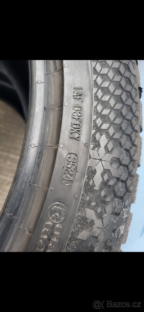 325 40 22"".. 2x/ 285 45 22"..2x Continental Wintercontac - 10