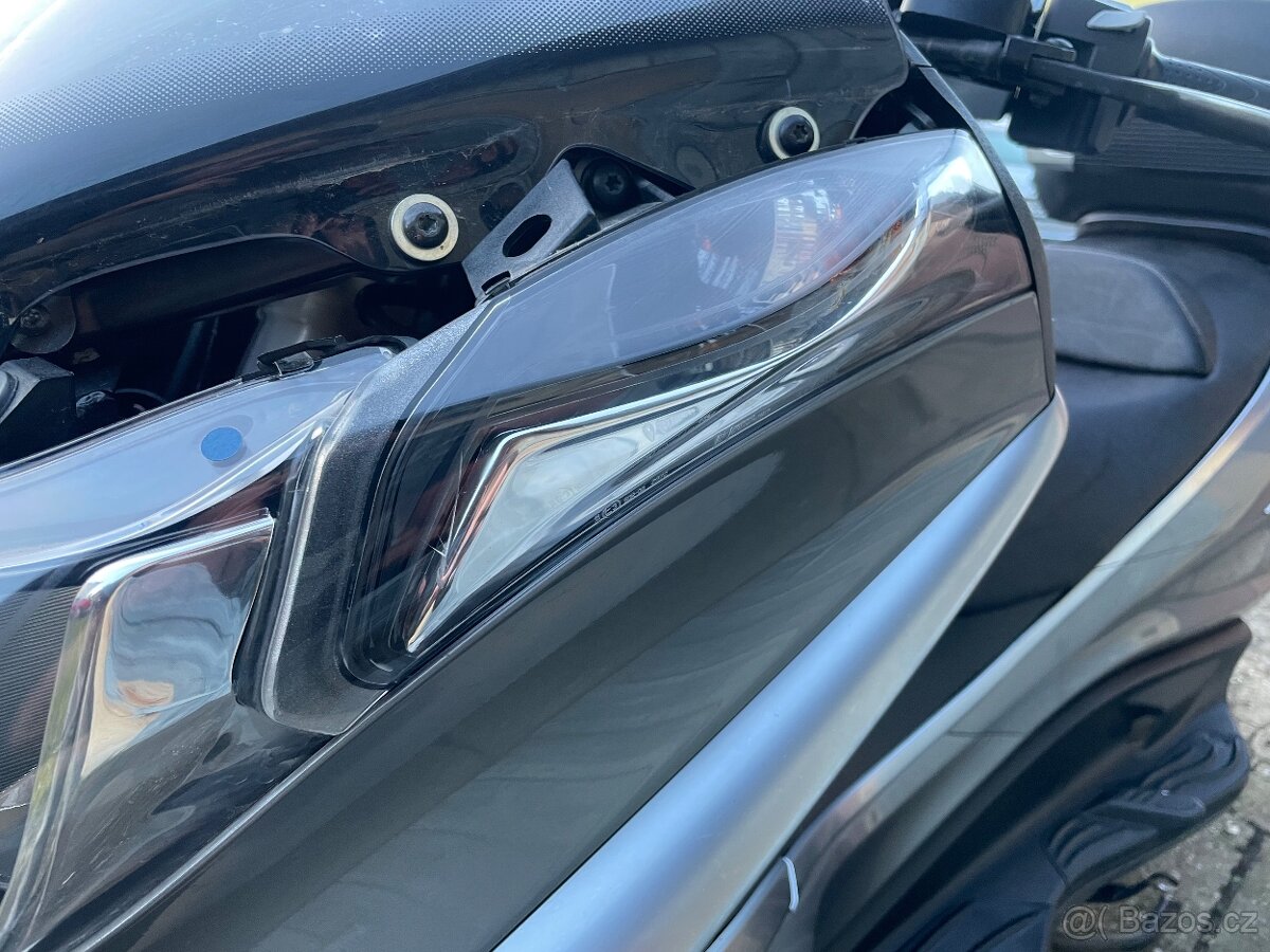 Dily Piaggio X10 - 10