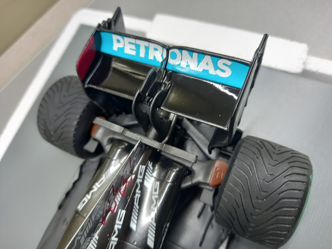 F1 MERCEDES W12 HAMILTON VÍTĚZ GP RUSKA 2021 SPARK 1:18 - 10