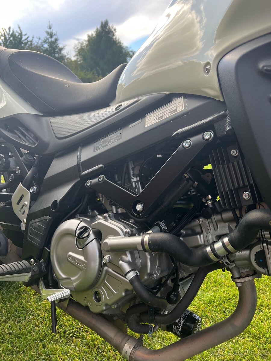 Suzuki V-strom 650 ABS - 10