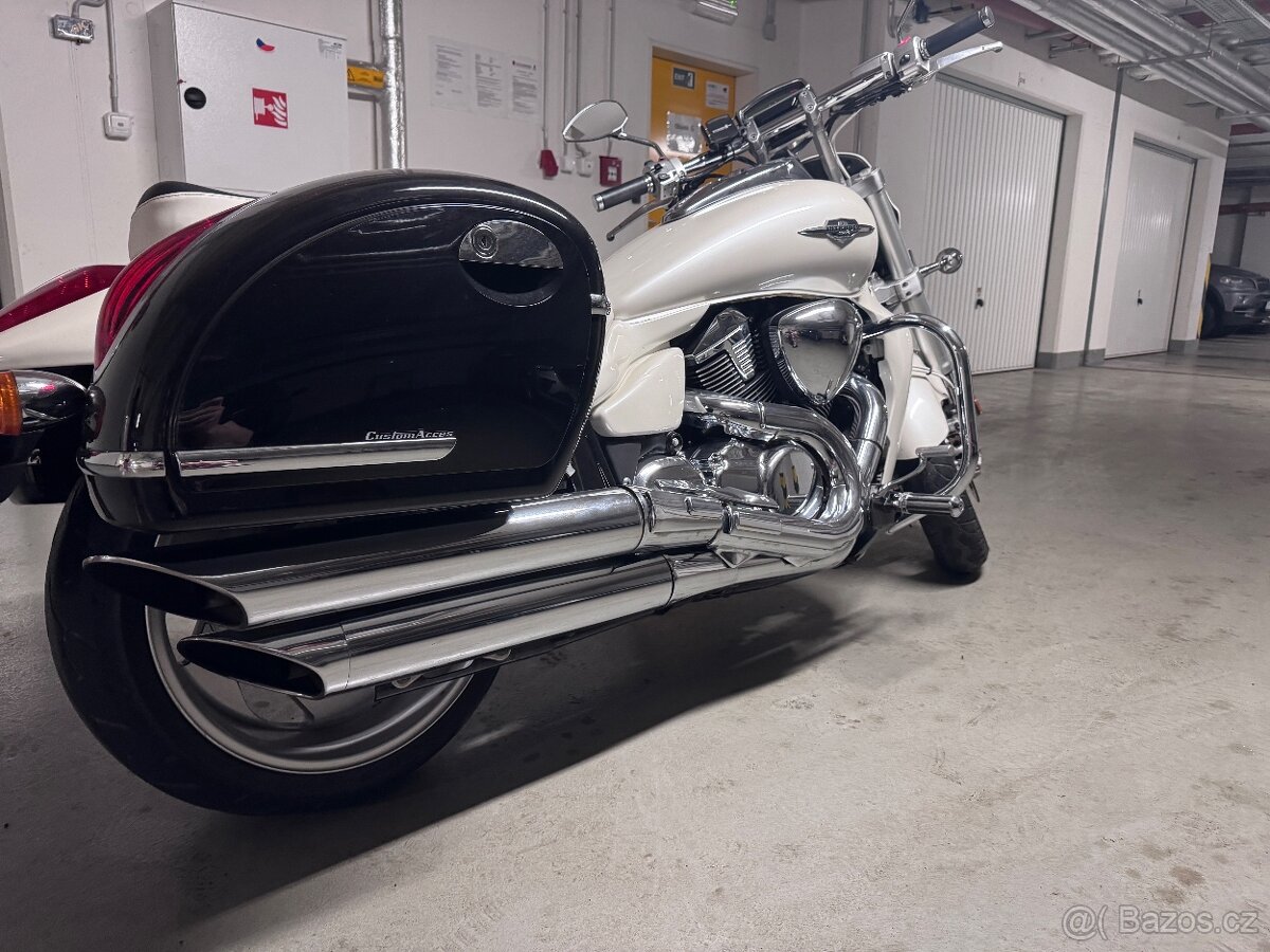 Suzuki Intruder M1800 R - 10