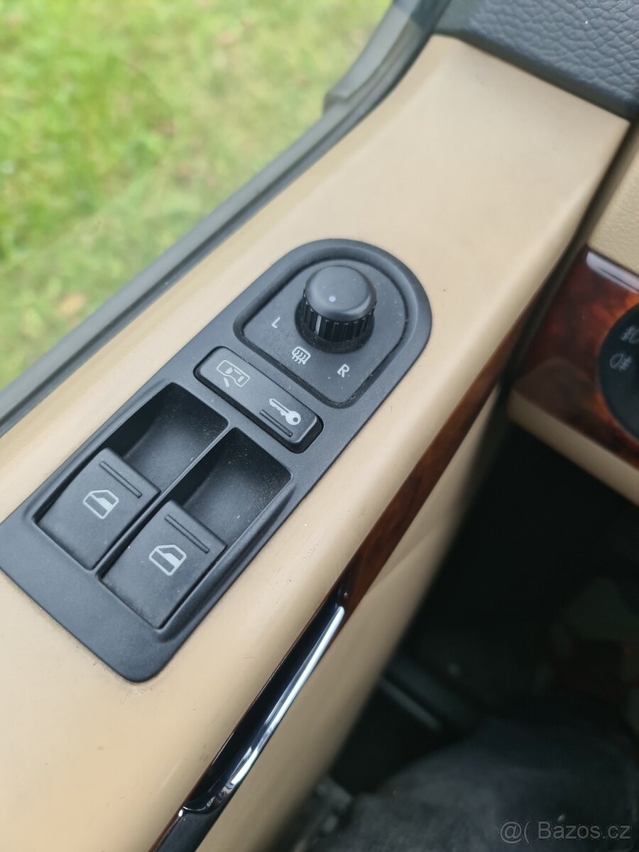 VW T5 MULTIVAN 4x4, 2,5 128kW PRODÁM - 10