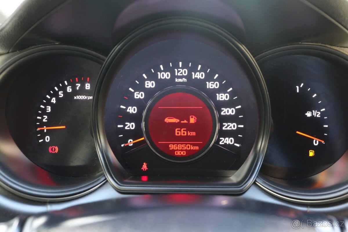 Kia Ceed 1.4 73KW, ČR ,TAŽNÉ, klima - 10