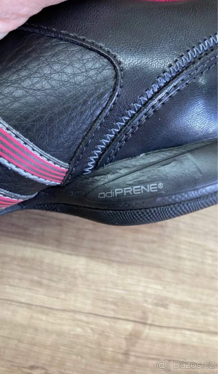 Dámské sportovní kožené boty Adidas vel.38 - 10