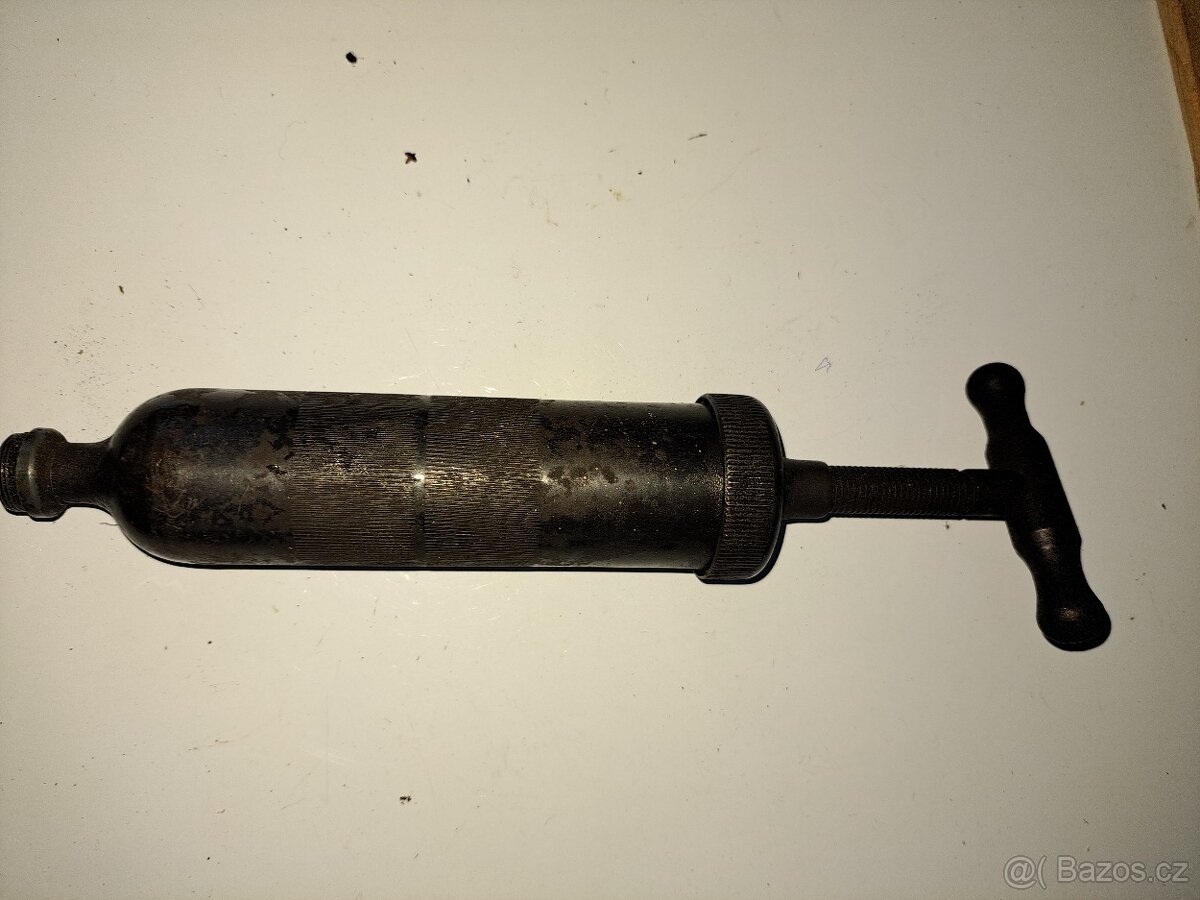 N A " V E T E R Á N A ". - 10