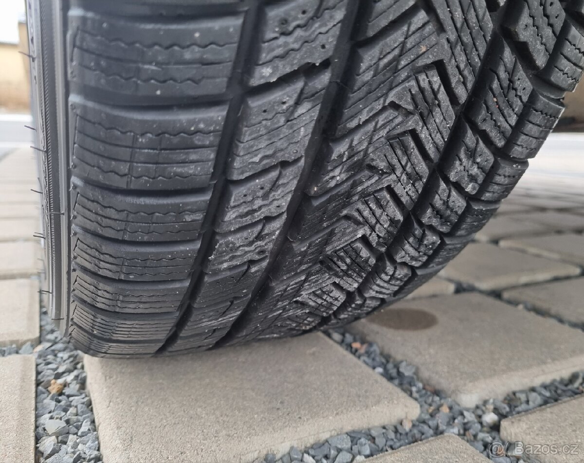 Mazda 3 2.2 MZR-CD 110kW Automat Klima - 10