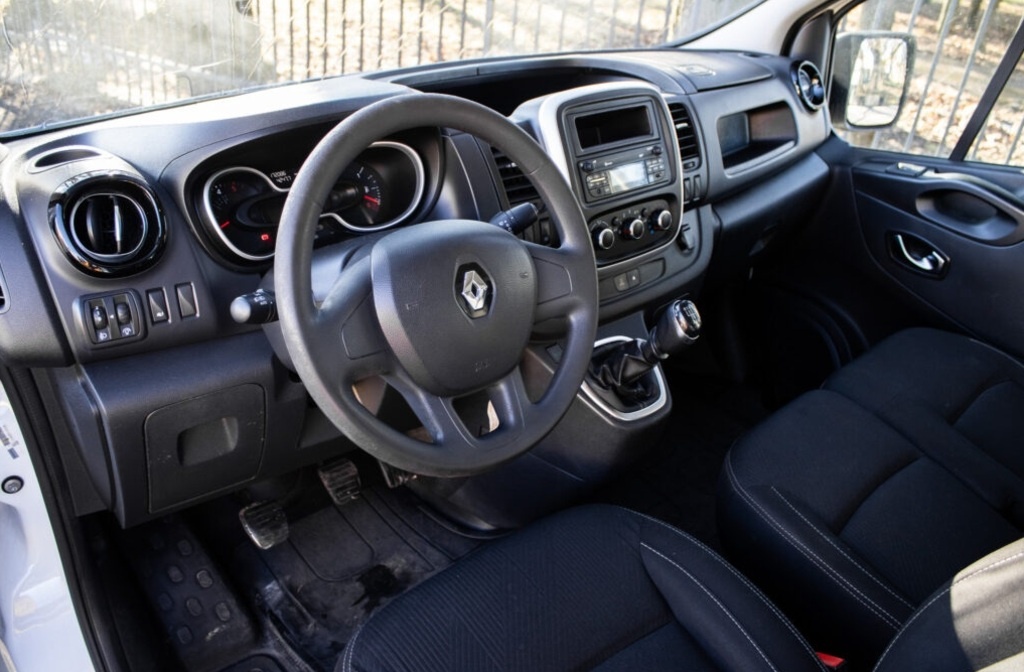 Renault Trafic 70kW (2020) - 10