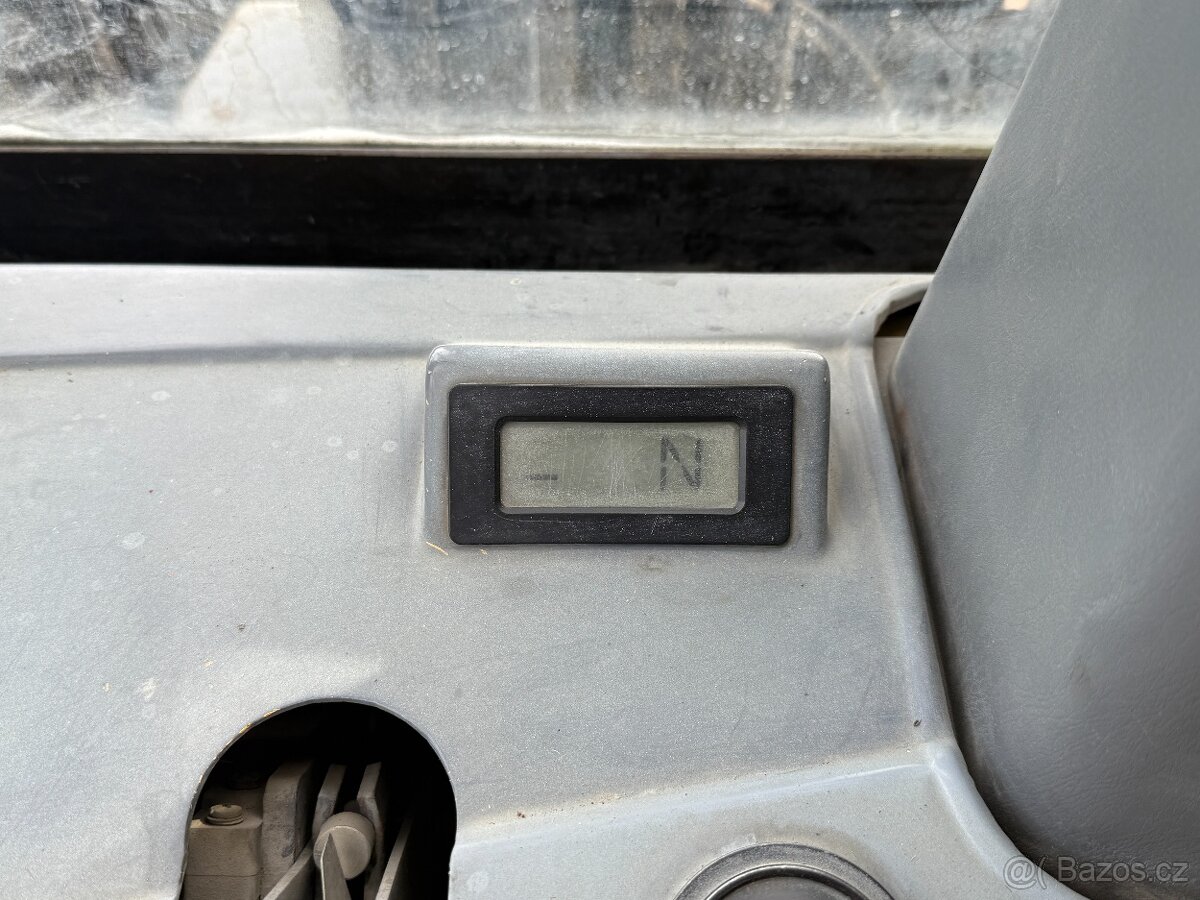 Vysokozdvižný vozík Hyundai HDF 70-7s - zvedá 7t - 10