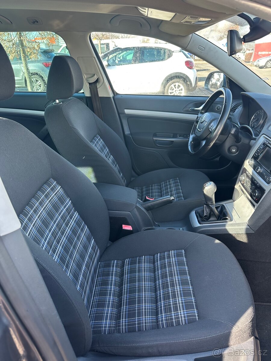 ŠKODA Octavia II Combi Facelift Motor 1.6 TDi. Rok 2012 - 10