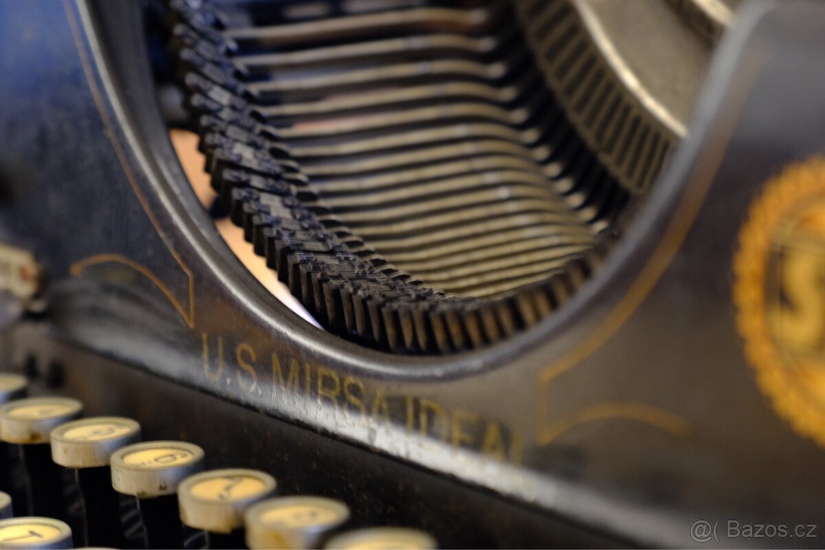Starožitný psací stroj U.S. Mirsa Ideal - 10