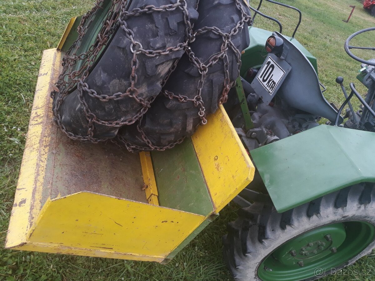 Traktor veteran - 10