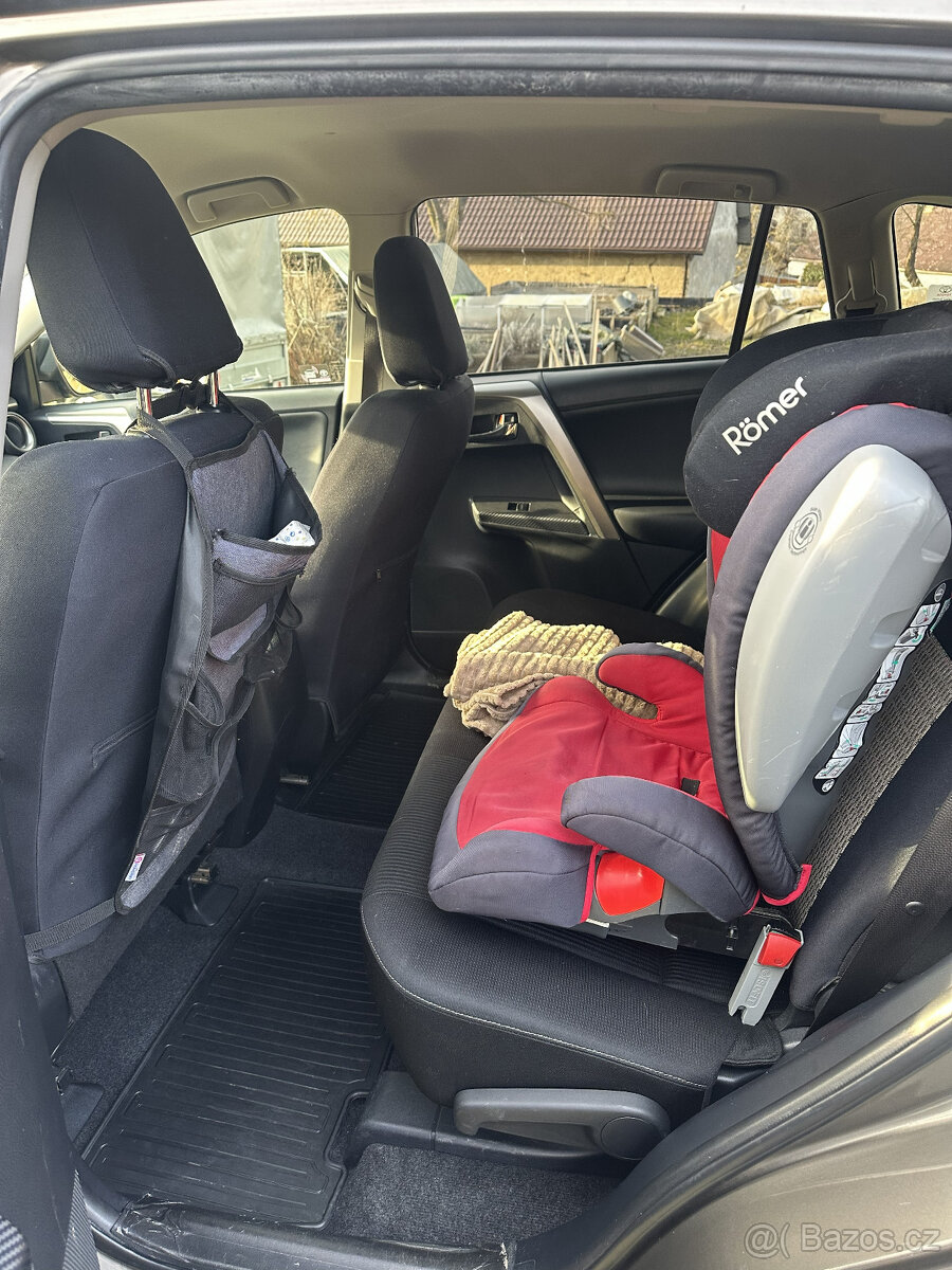 Toyota RAV4 2.2D 4x4 TOP stav původ ČR - 10