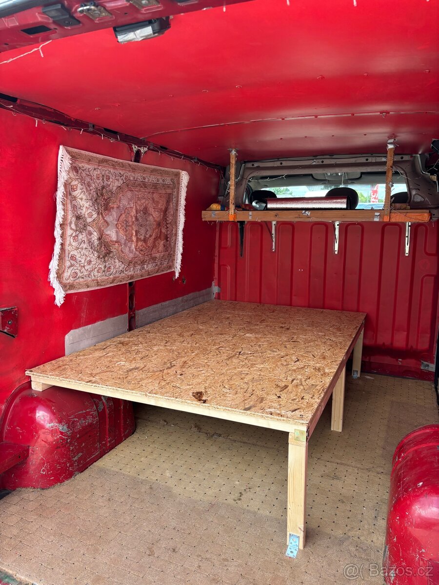 Renault Master 2,5D - Obytná dodávka - 10