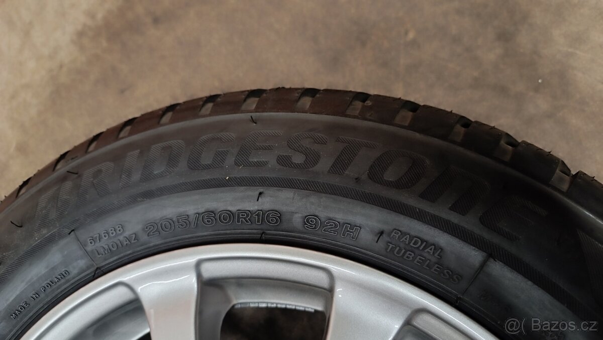 ALU kola OXXO 5x120 zimní pneu 205/60/16 NOVÁ SADA - 10