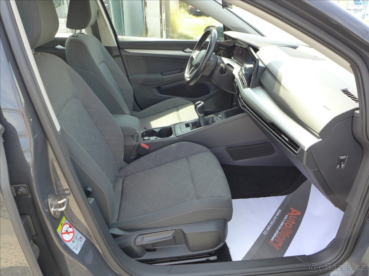 Volkswagen Golf 1,0 TSi APP,NAVI,DPH,1.MAJ. - 10