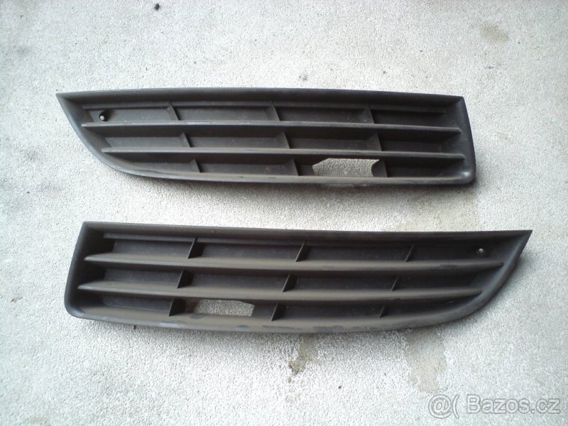 Vw Passat 3C kombi rv:06-09 zadní nárazník,mřížky př. nár. - 10
