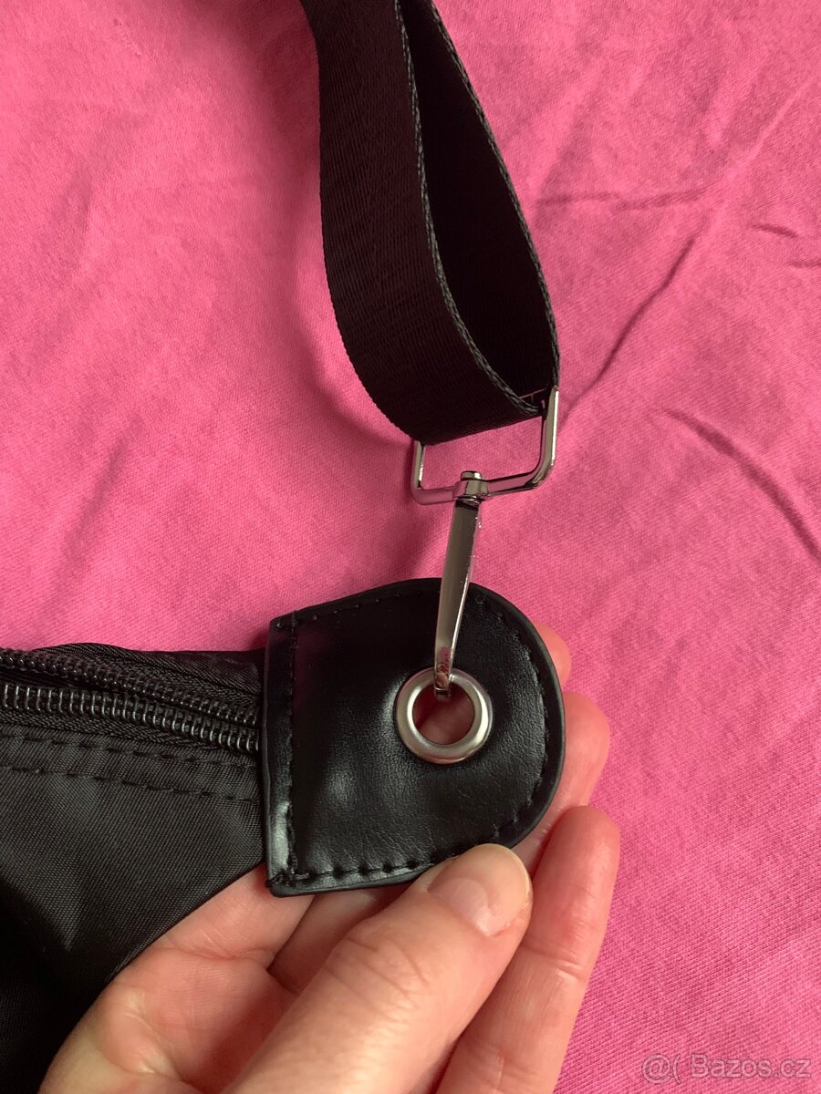 Krásná černá taska/kabelka Nova - 10