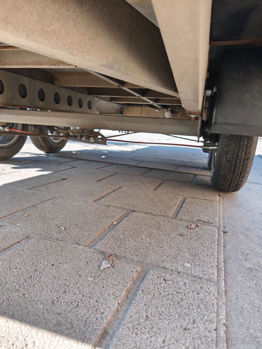 Přívěsný vozík dvouosý - 10