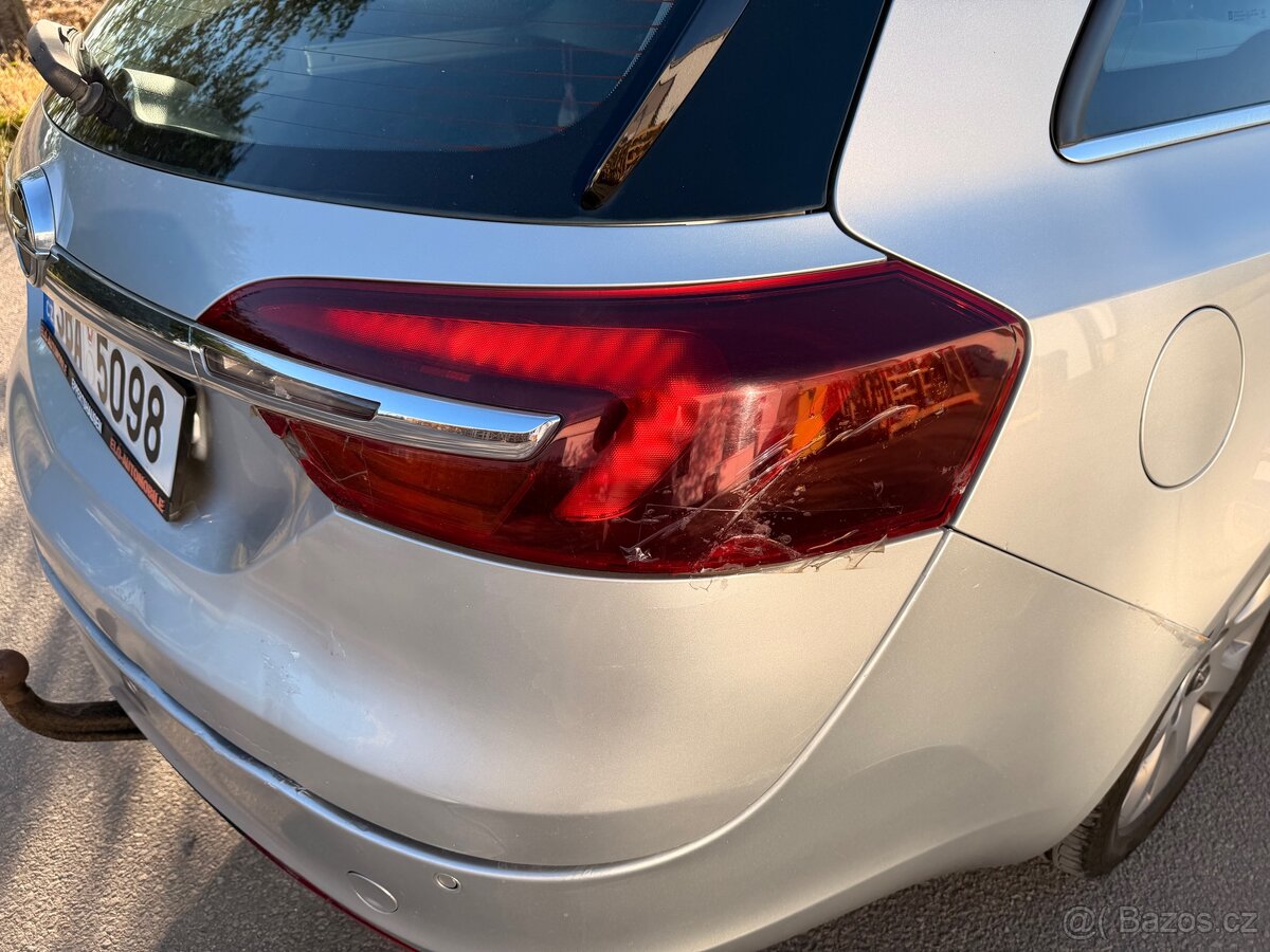 Opel Insignia 2.0 CDTI - 10