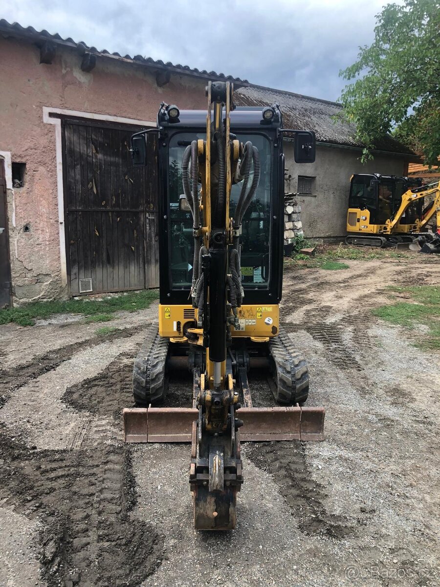 Caterpillar CAT 301.8 - 10
