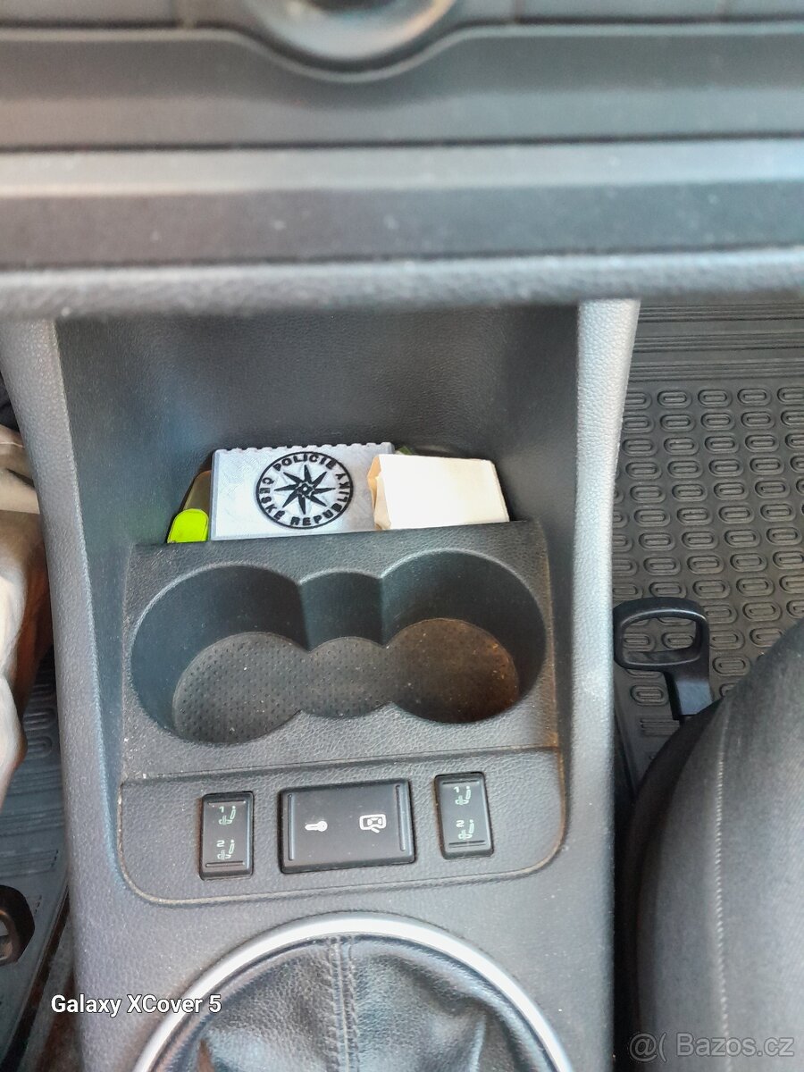 Škoda roomster scout 1.9tdi - 10